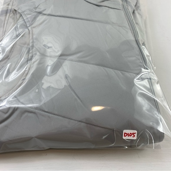 Lands’ End Women’s Gray Full Zip 80/20 Down Filled Puffer Vest Sz L (14-16) - Picture 13 of 13